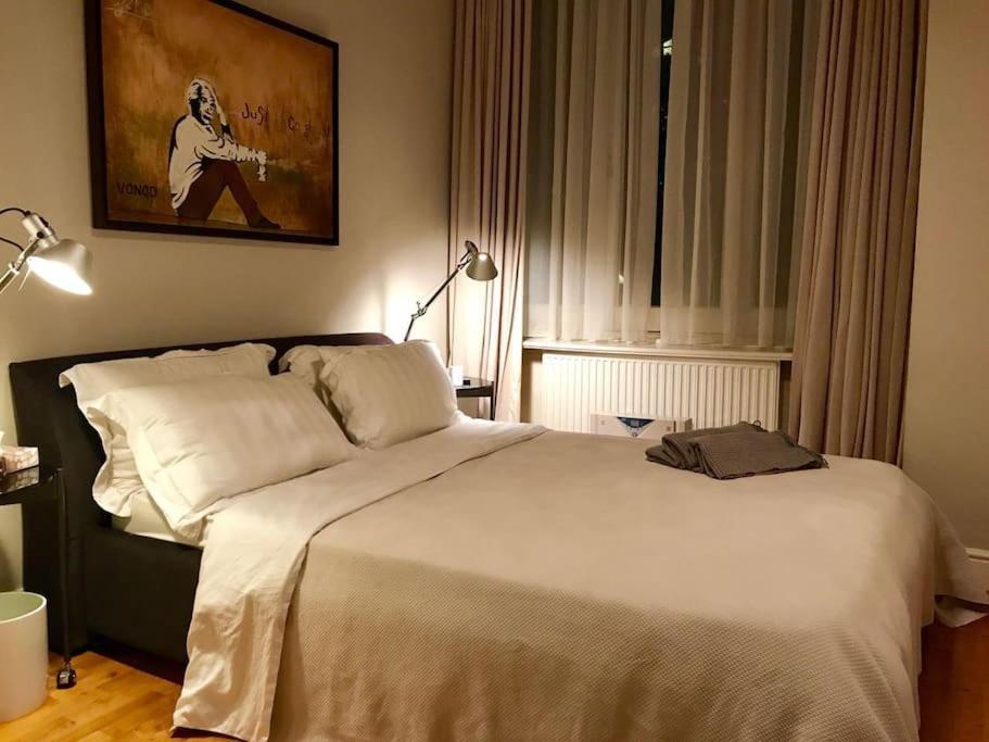 Stunning 2 Bed/2Bath Flat In Heart Of Kensington Apartamento Londres Exterior foto