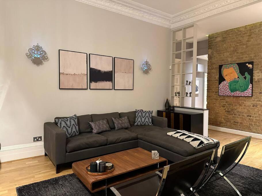Stunning 2 Bed/2Bath Flat In Heart Of Kensington Apartamento Londres Exterior foto